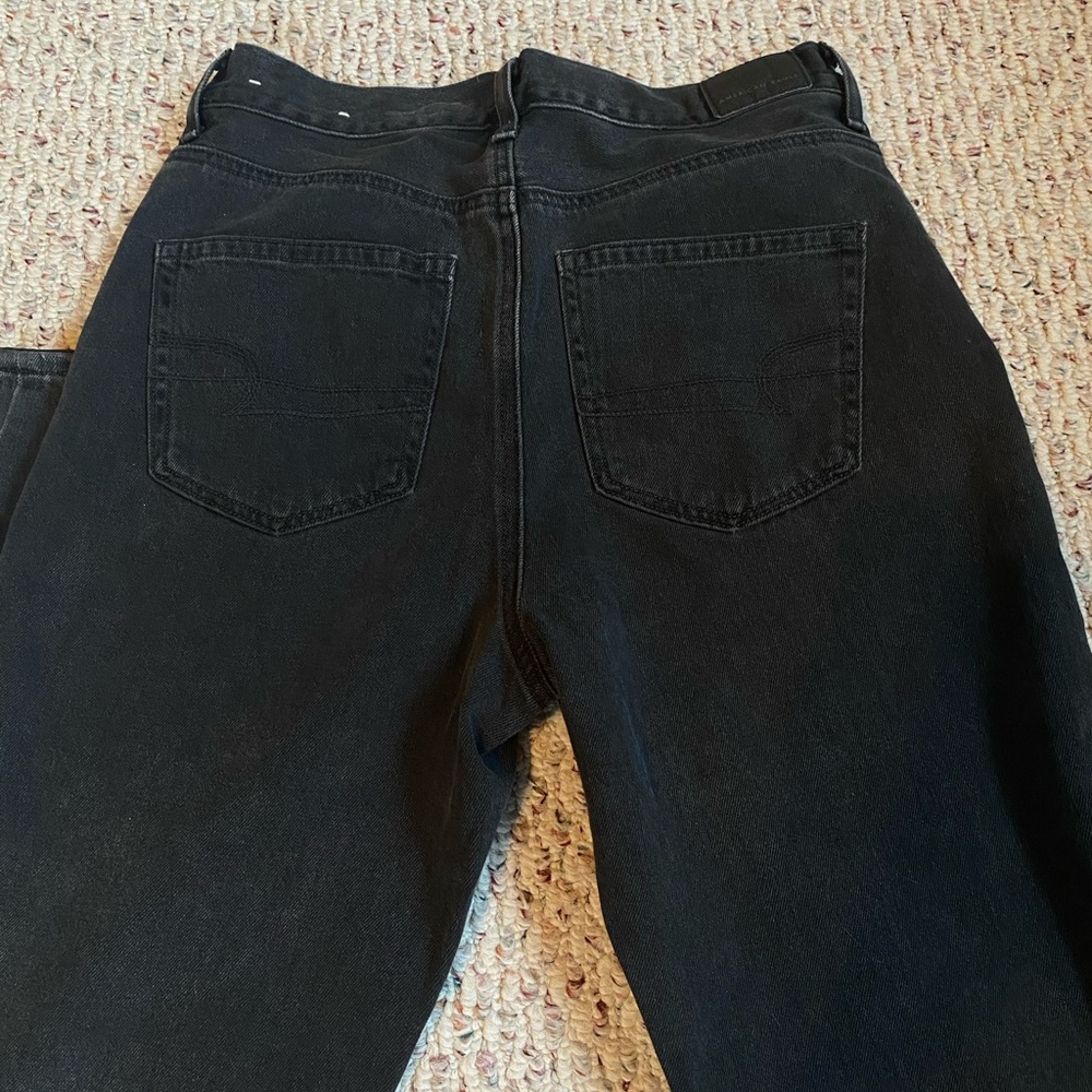 American eagle high waisted mom jeans